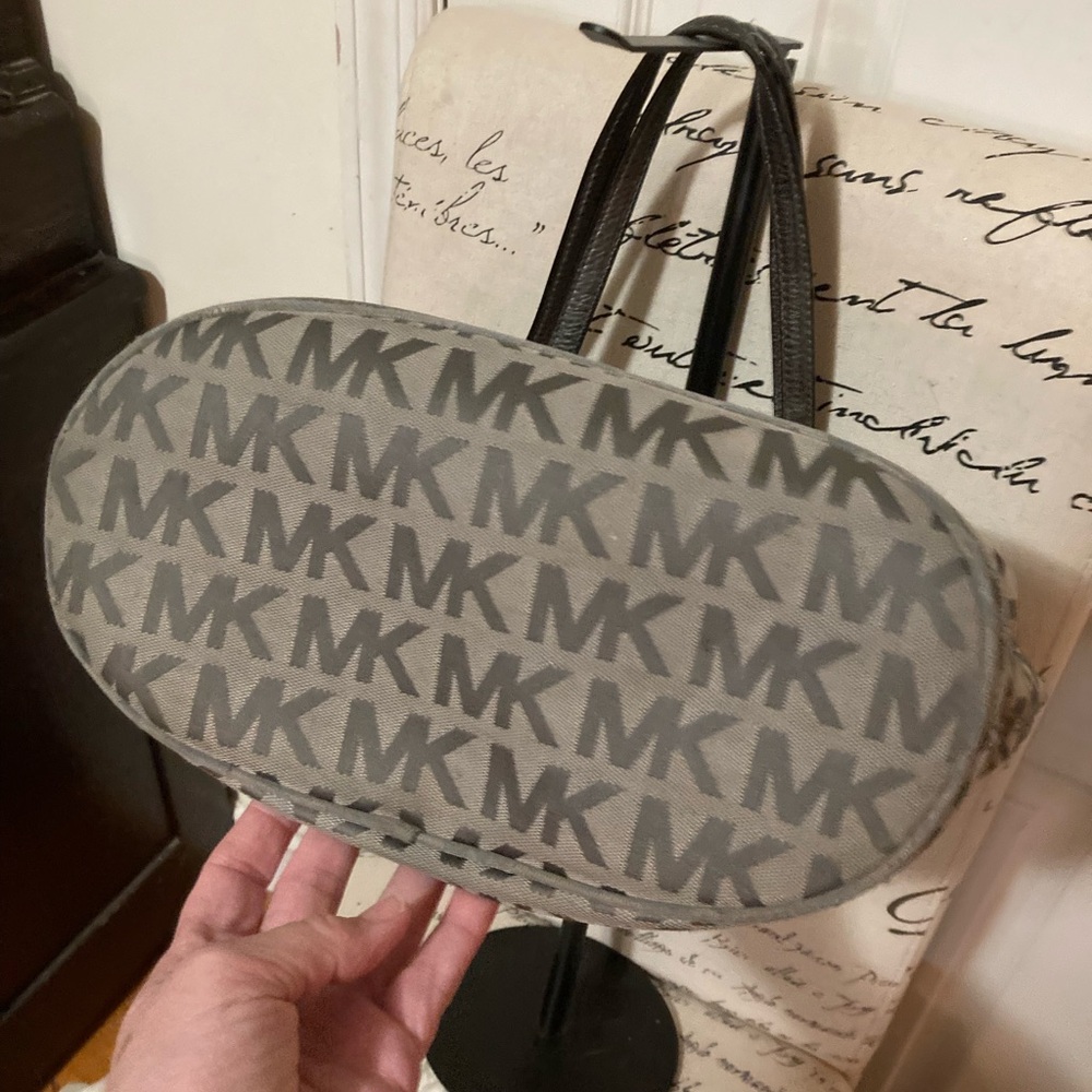 Michael Kors signature shoulder bag tote with dust bag MK LOGO SHOULDERBAG  GREY - Picture 6 of 9